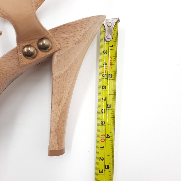 Manolo Blahnik Y2K Wood Platform Sandal Heel Bohemian Coquette 70s Tan 37 EU - Picture 4 of 14